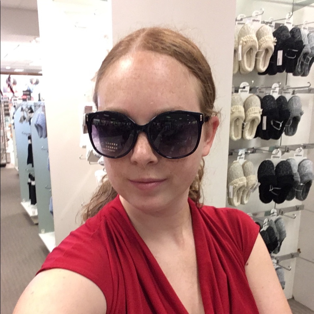Meet your Posher, Kayla